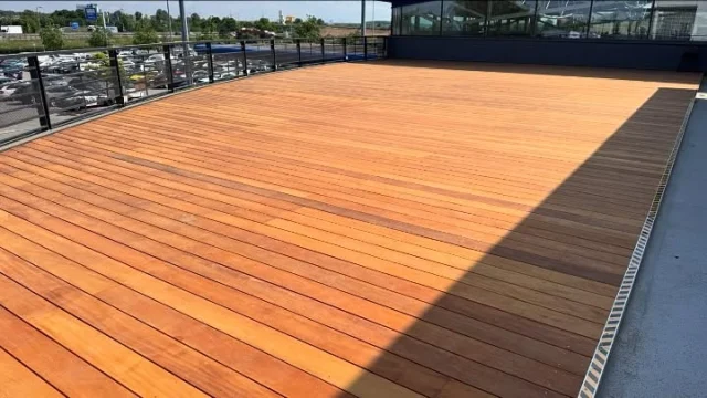 Další dokončená terasa z Garapy o ploše přes 400 m2 pro obchodní centrum Olympia v Brně 😍👌🙌💪

Terasy, fasády, ploty a mnoho dalších instalací Vám rádi dodáme i včetně montáže tzv. na klíč. 

Jsme přímý dovozce exotického dřeva do ČR, což zaručuje nejlepší cenu a kvalitu na trhu.

Pokud byste měli zájem o podobnou terasu, neváhejte se na nás obrátit. Uděláme Vám rádi nezávaznou cenovou nabídku.

🔗 www.exoticke-terasy.cz

🛒 www.wood-shop.cz

📞 731 02 59 02

📧 info@wood-store.cz

#terasa #terasy #exotickaterasa #exoticketerasy #garapa #terrace #terraces #exoticterrace #exoticterraces #terrasse #terrassen #exotischeterrasse #exotischeterrassen #woodshop #woodshopcz #woodstore #woodstorecz
